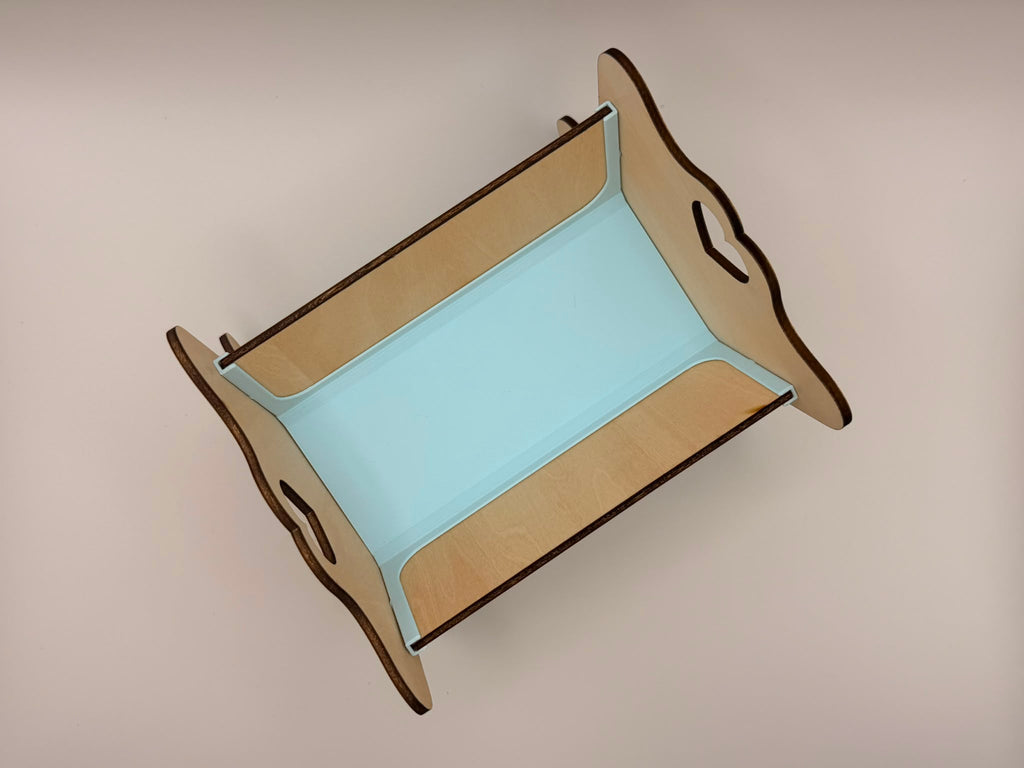 Personalisierte Mini-Wiege aus Holz mit Namensgravur